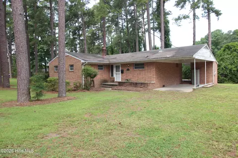 650 S May St, Southern Pines, NC 28387