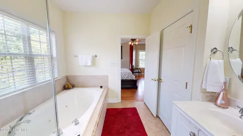 Bath - 607 Millstone Dr, Evans, GA 30809 photo 5 of 8