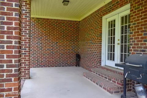 Exterior - 607 Millstone Dr, Evans, GA 30809 photo 11 of 12