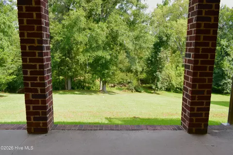 Exterior - 607 Millstone Dr, Evans, GA 30809 photo 9 of 12