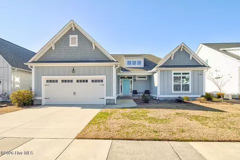 312 Lightning Bug Ln, Holly Ridge, NC 28445
