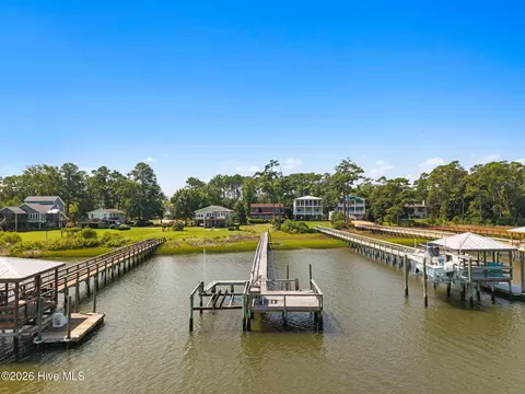 2404 W Yacht Dr, Oak Island, NC 28465