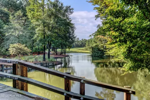 View/Area - 208 E Winding Way, Wallace, NC 28466 photo 7 of 9