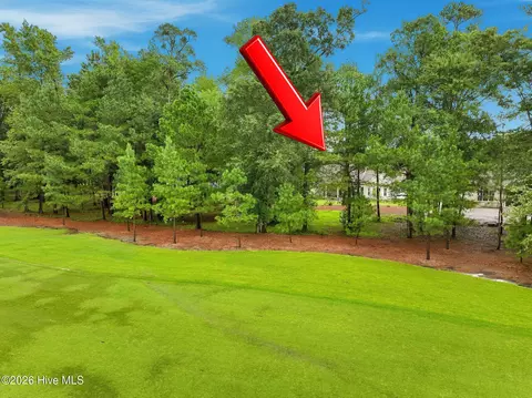 Exterior - 208 E Winding Way, Wallace, NC 28466 photo 8 of 10