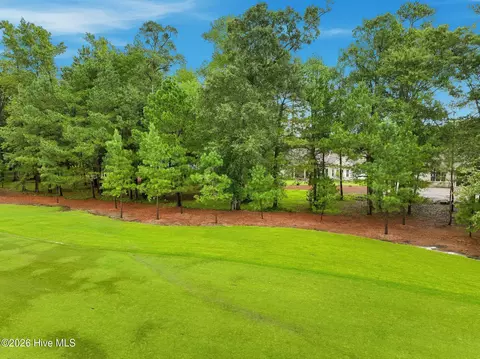 Exterior - 208 E Winding Way, Wallace, NC 28466 photo 7 of 10