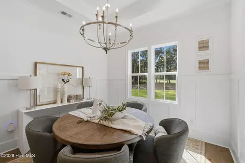 Dining - 208 E Winding Way, Wallace, NC 28466 photo 3 of 3