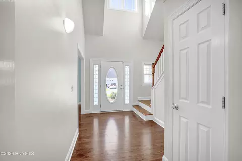 Entry Way - 103 Kiskadee Ct, Hampstead, NC 28443 photo 2 of 3