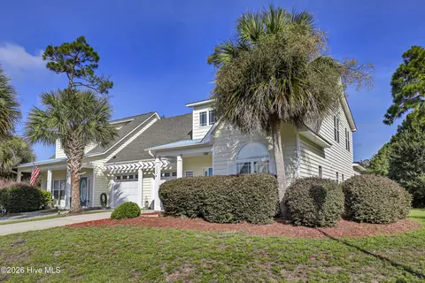 Exterior - 103 Kiskadee Ct, Hampstead, NC 28443 photo 5 of 6