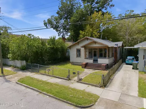 207 N 12th St, Wilmington, NC 28401