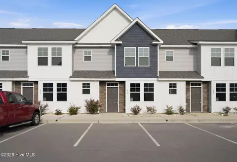 219 Sandy Cove Ln, Sneads Ferry, NC 28460