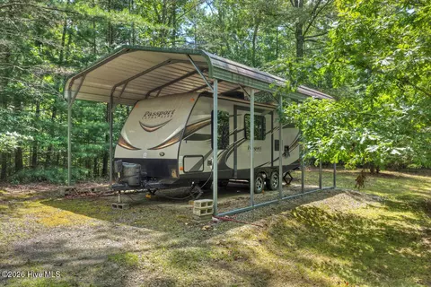 Exterior - 648 Posey Pl, Murphy, NC 28906 photo 2 of 26