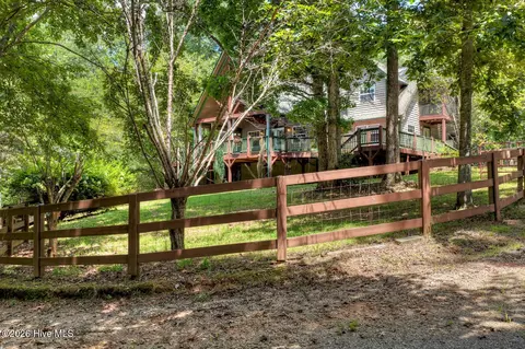 Exterior - 648 Posey Pl, Murphy, NC 28906 photo 5 of 26