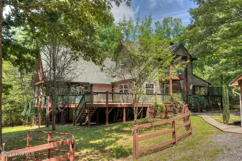 Exterior - 648 Posey Pl, Murphy, NC 28906 photo 4 of 26