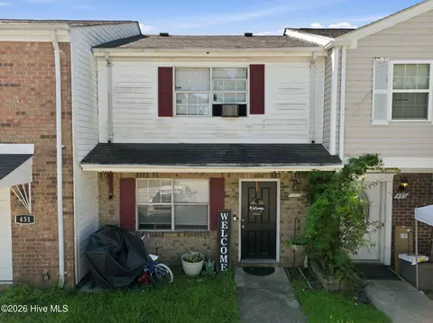 433 Myrtlewood Cir, Jacksonville, NC 28546