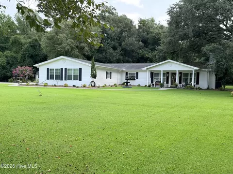 1589 Carl Stephens Rd, Clarendon, NC 28432