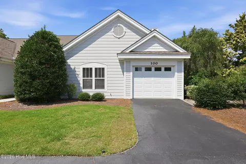 100 Jasmine Ct, Morehead City, NC 28557