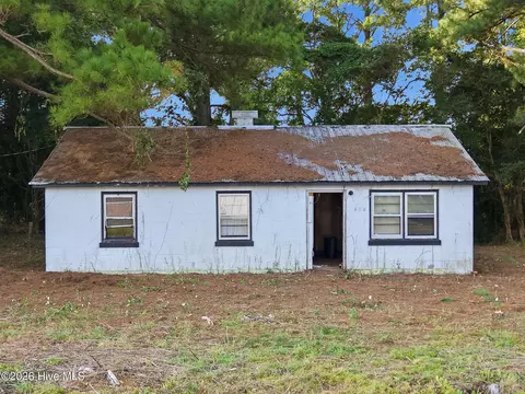 627 Miriam St, Kinston, NC 28504