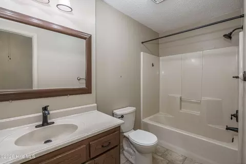 Bath - 1054 Dickey Rd, Murphy, NC 28906 photo 2 of 2