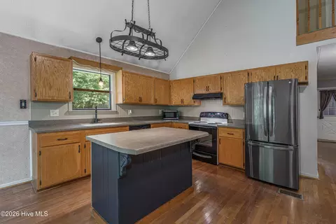 Kitchen - 1054 Dickey Rd, Murphy, NC 28906 photo 1 of 3