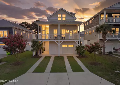 1231 Pinfish Ln, Carolina Beach, NC 28428