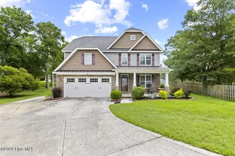 201 Old Millstone Ct, Sneads Ferry, NC 28460
