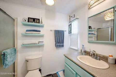 Bath - 103 Constitution Ave, Martinez, GA 30907 photo 1 of 1