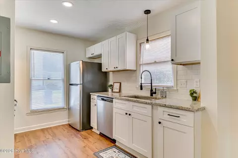 Kitchen - 2917 Norgate Dr, Augusta, GA 30909 photo 4 of 9