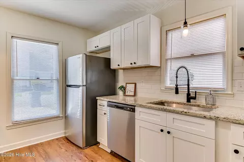 Kitchen - 2917 Norgate Dr, Augusta, GA 30909 photo 7 of 9