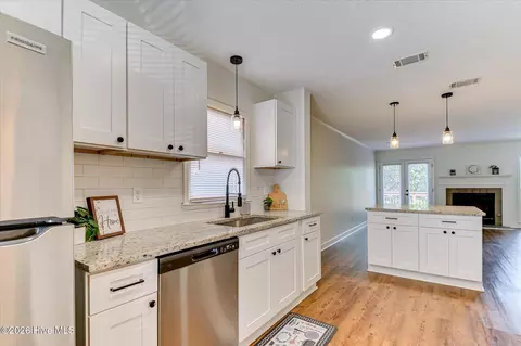 Kitchen - 2917 Norgate Dr, Augusta, GA 30909 photo 6 of 9