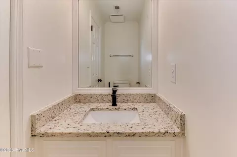 Bath - 2917 Norgate Dr, Augusta, GA 30909 photo 1 of 3
