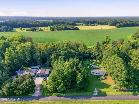 704 Gordon Lewis Dr SE, Winnabow, NC 28479