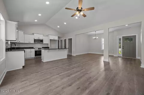 Entry Way - 5715 Edith Rd, Ayden, NC 28513 photo 1 of 2