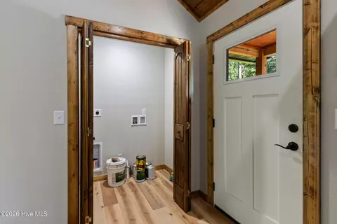 Entry Way - 56 Oak Knob Dr, Murphy, NC 28906 photo 1 of 2