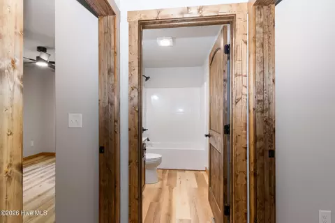 Entry Way - 56 Oak Knob Dr, Murphy, NC 28906 photo 2 of 2