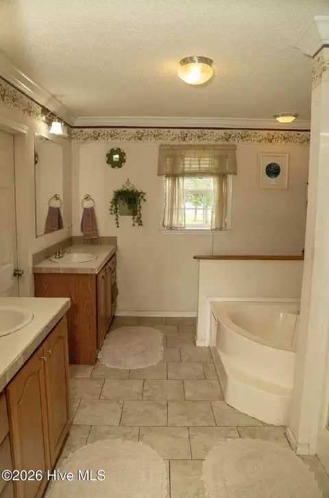Bath - 550 Walker Rd, Aurora, NC 27806 photo 1 of 7
