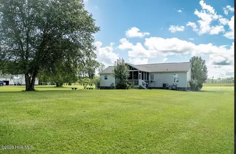Exterior - 550 Walker Rd, Aurora, NC 27806 photo 6 of 10