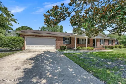 618 Kelly Rd, Wilmington, NC 28409