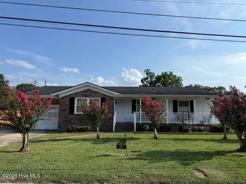 326 Kennedy St, Winterville, NC 28590