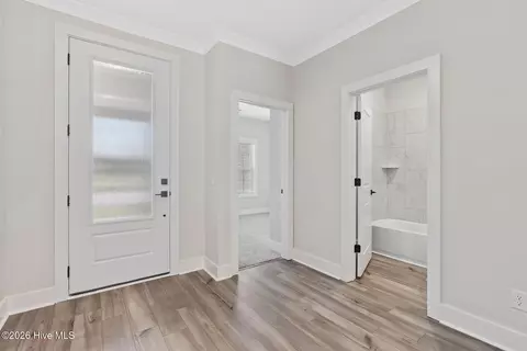 Entry Way - 136 Commons View Dr, Hampstead, NC 28443 photo 1 of 3