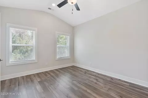 Bedroom - 136 Commons View Dr, Hampstead, NC 28443 photo 1 of 3