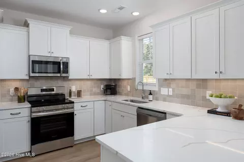 2 E Kiln Way, Hampstead, NC 28443 photo 6
