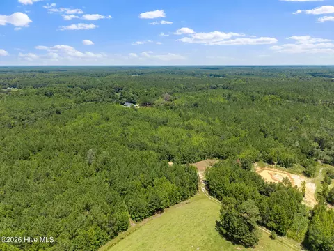 5690 Caroline Jones Rd NE, Winnabow, NC 28479
