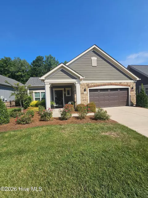 2008 Trailwood Dr, Matthews, NC 28104