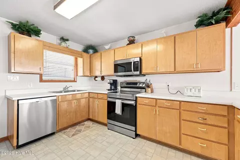 Kitchen - 214 E Boardwalk Blvd, Atlantic Beach, NC 28512 photo 4 of 6