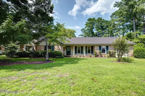 4904 Hillandale Rd, Trent Woods, NC 28562