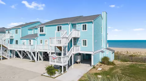 1006 Pelican Ct, Kure Beach, NC 28449