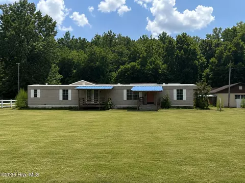 648 Hall Siding Rd, Ahoskie, NC 27910