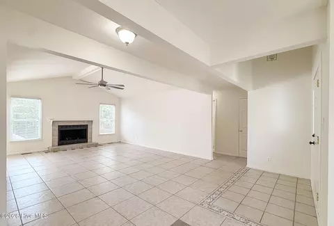 Living - 5 Bridle Path Cir, Pinehurst, NC 28374 photo 4 of 10