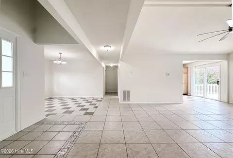 Living - 5 Bridle Path Cir, Pinehurst, NC 28374 photo 10 of 10
