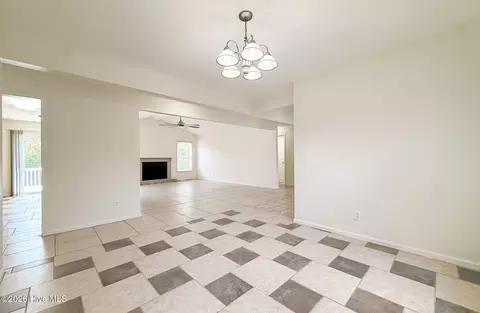 Living - 5 Bridle Path Cir, Pinehurst, NC 28374 photo 9 of 10